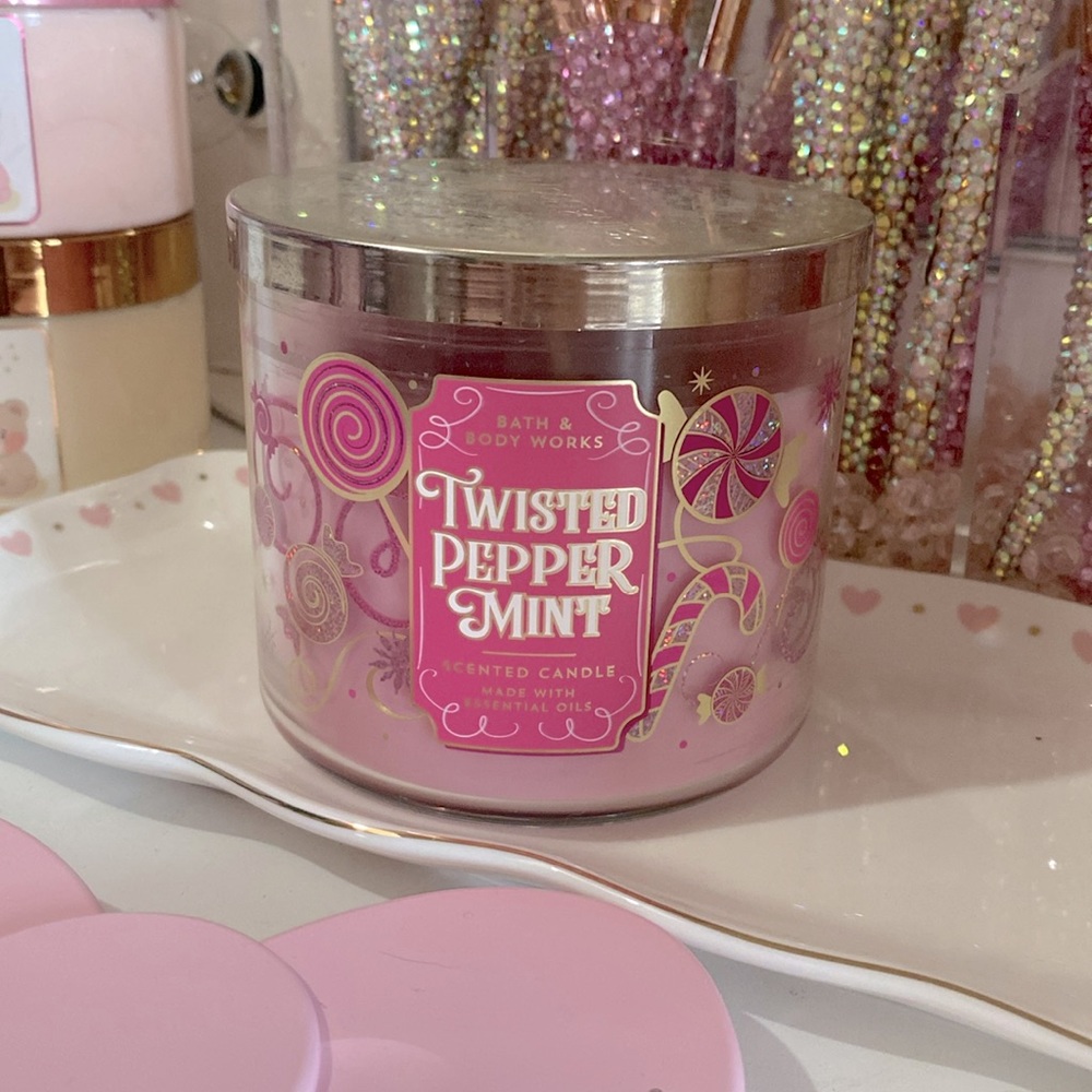 Twisted Peppermint 3 wick candle